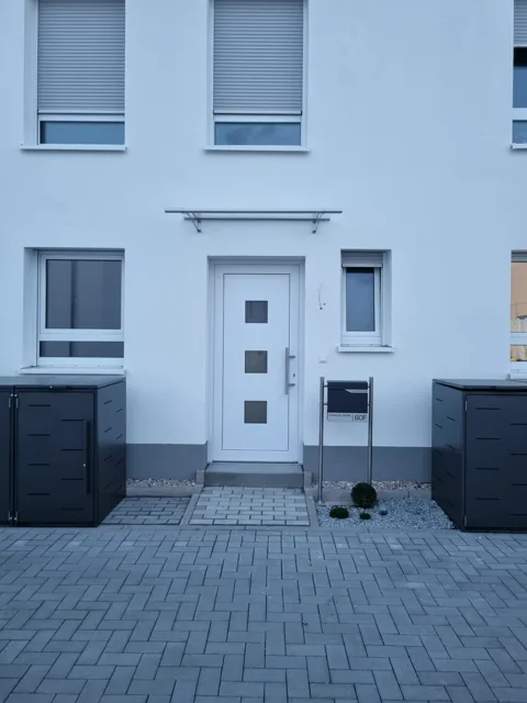 Hauseingang Frankfurter Straße 60f