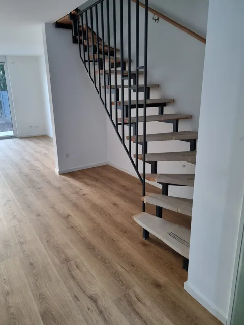 Treppe zwischen den Wohnebenen