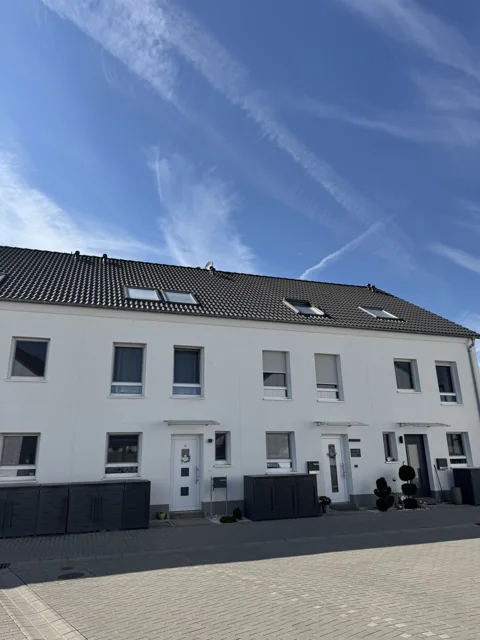 Straßenansicht der Häuserzeile