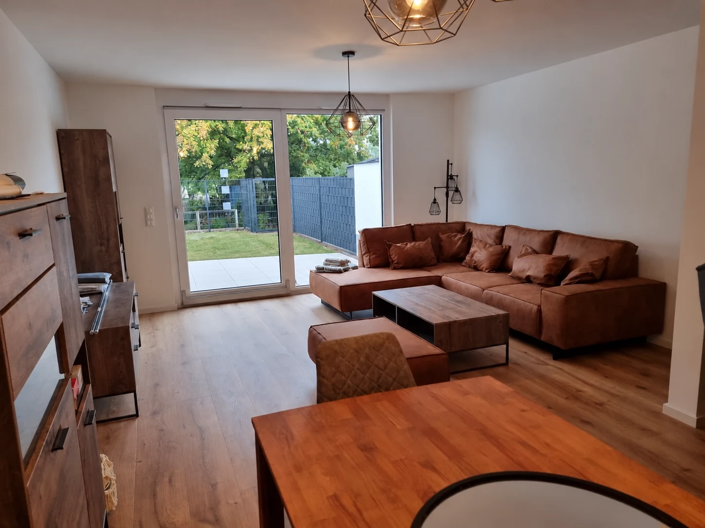 Wohnen mit Blick zur Terrasse